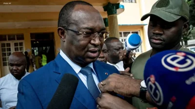 Former CAR PM Denounces Passport Confiscation Amidst P…