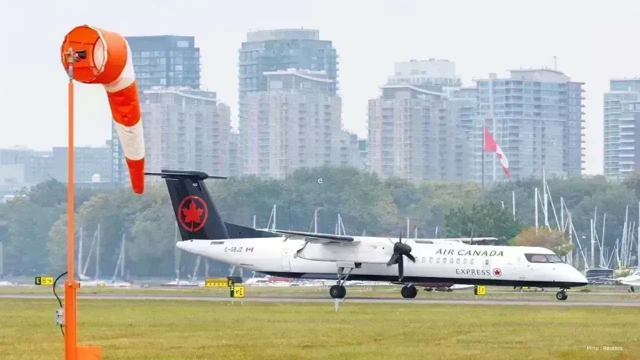 Impact of Billy Bishop Airport Expansion on Toronto Waterfront Development