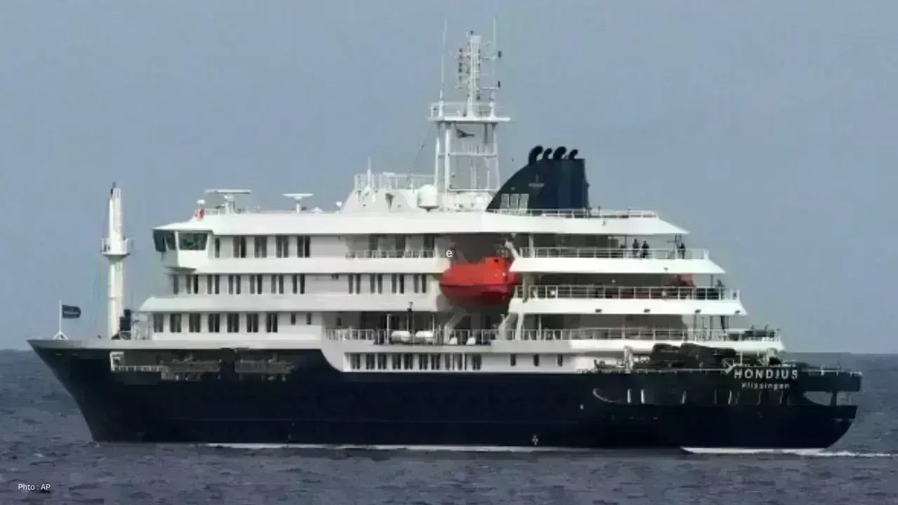 Cruise Passengers Continued Dining Together Amid Hantavirus Concerns
