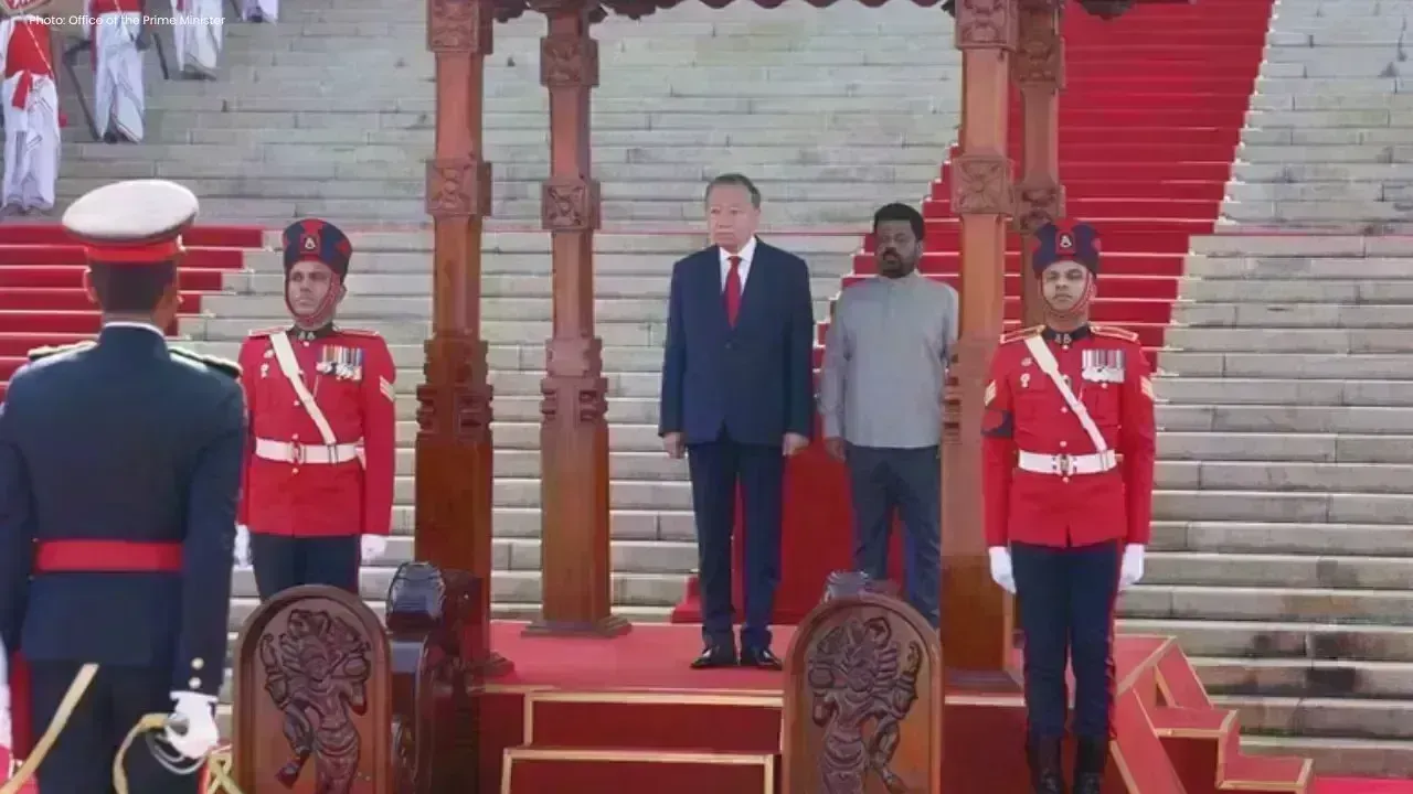 Vietnam's To Lam Celebrated in Sri Lanka