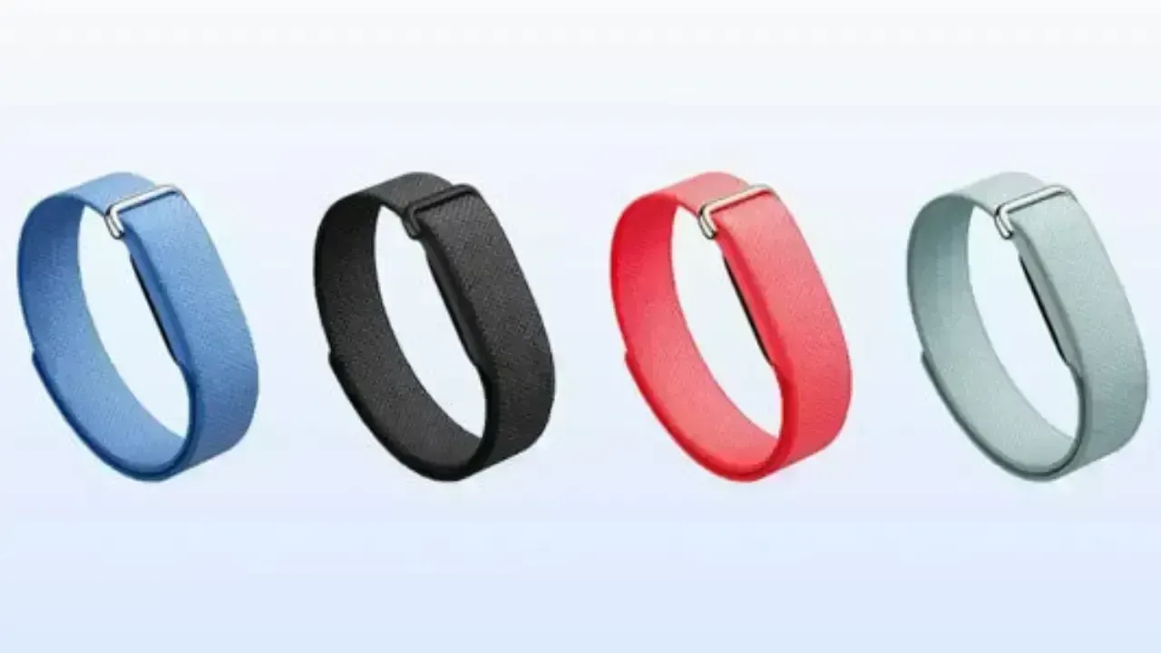 Google Unveils Screenless Fitbit Air and New Health App