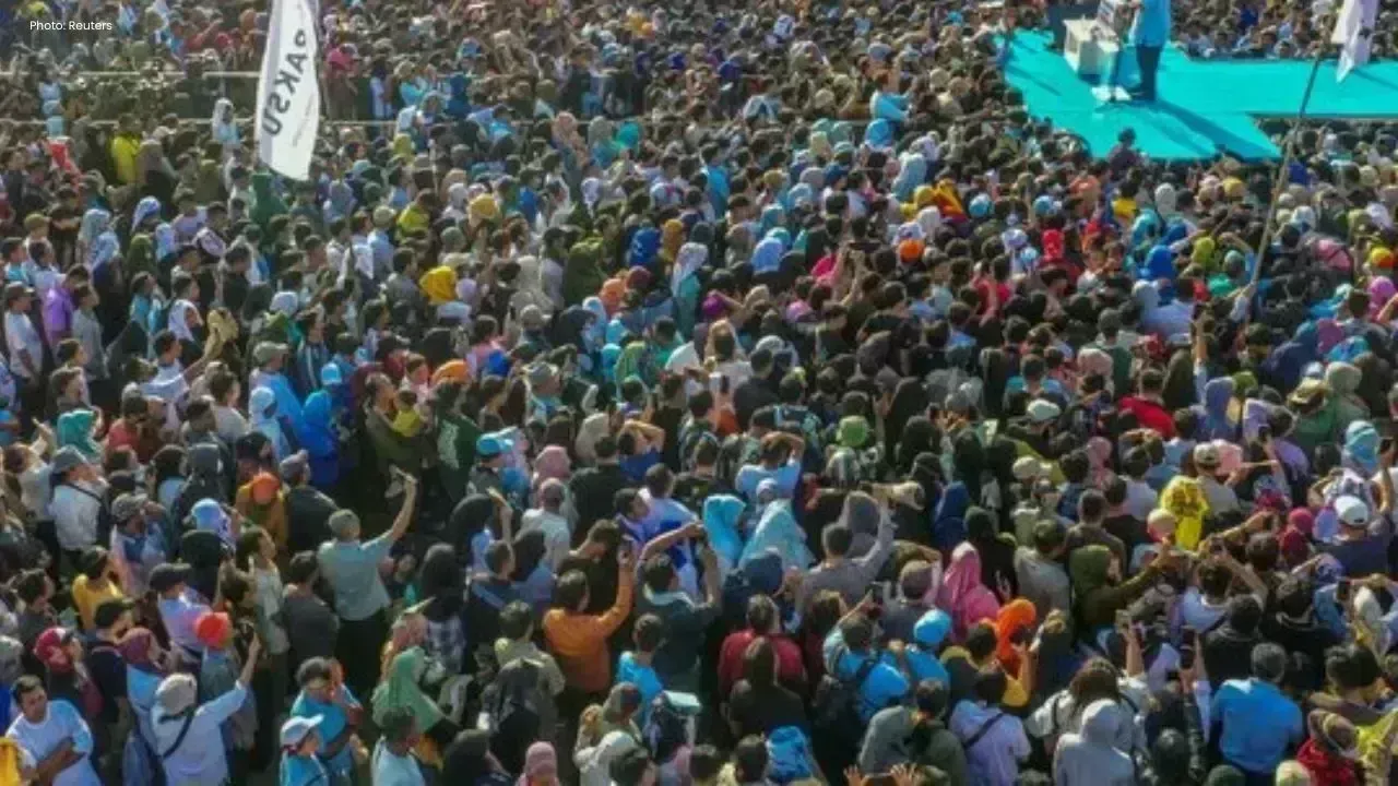 Indonesia Enters New Demographic Phase with Aging Population