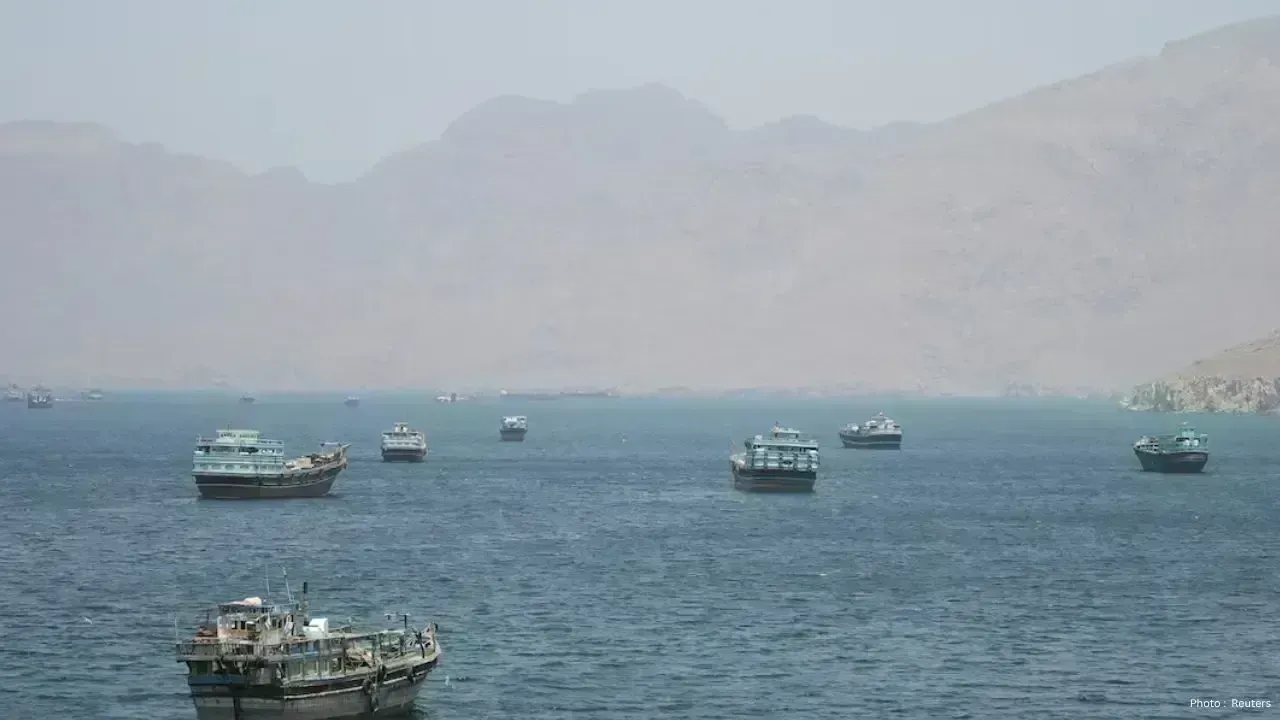 US-Iran Tensions Deepen as Gulf Clashes Continue Without Peace Breakthrough