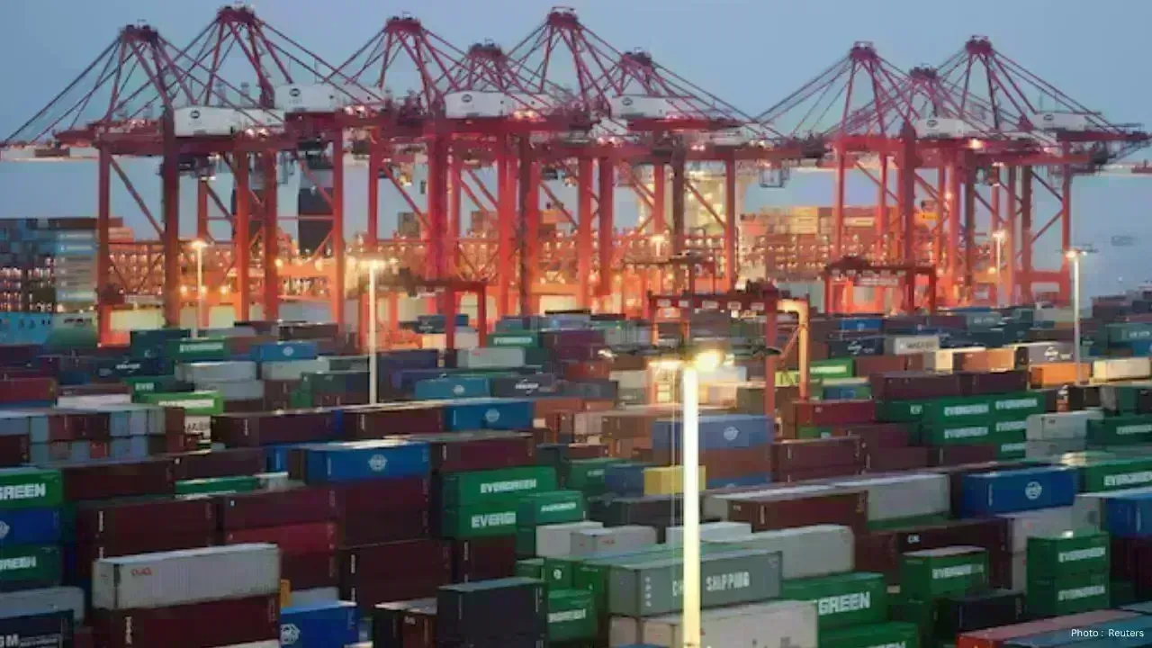 China’s Exports Surge in April as Trade Surplus Widens Ahead of Trump Visit