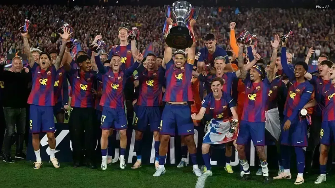 Barcelona Claims La Liga Title With 2-0 Victory Over Real Madrid in El Clasico