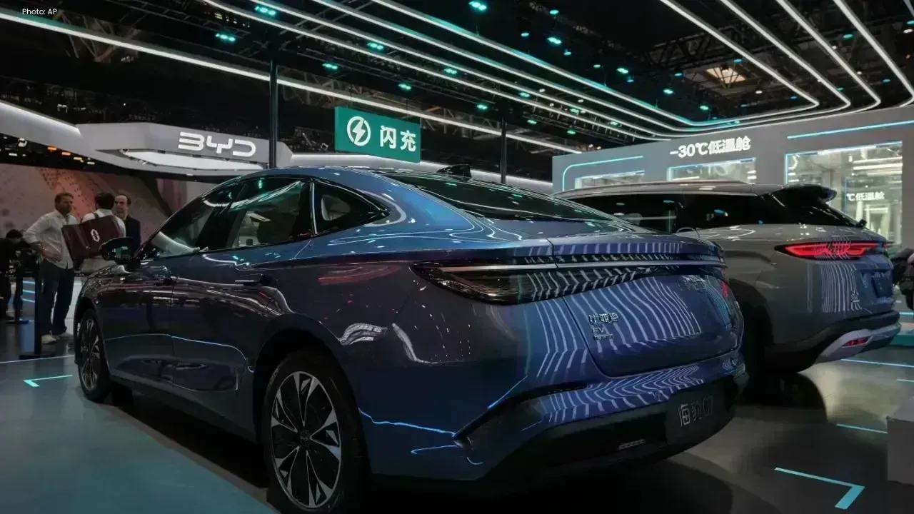 Surge in China's Car Exports Despite Domestic Sales Decline