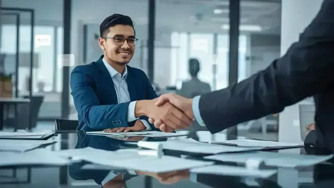 Mastering Interviews: 7 Natural Habits to Shine Without Scripts