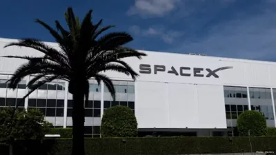 SpaceX Moves Faster Toward Historic Stock Market Debut