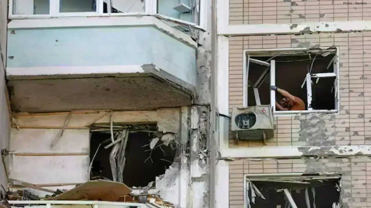 Russia Strikes Ukraine’s Danube Port as Drone War Hits Moscow Region
