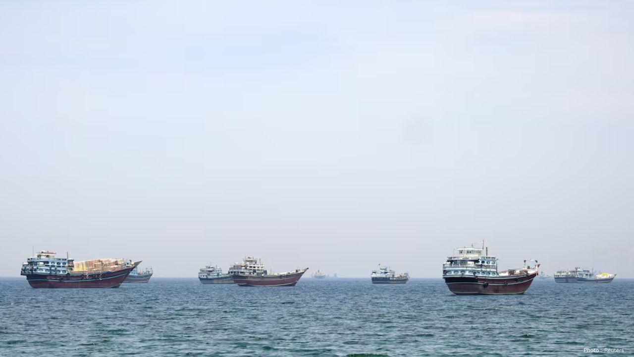 Tanker Exits from Hormuz Signal Hope as US–Iran Talks Show Signs of Progress