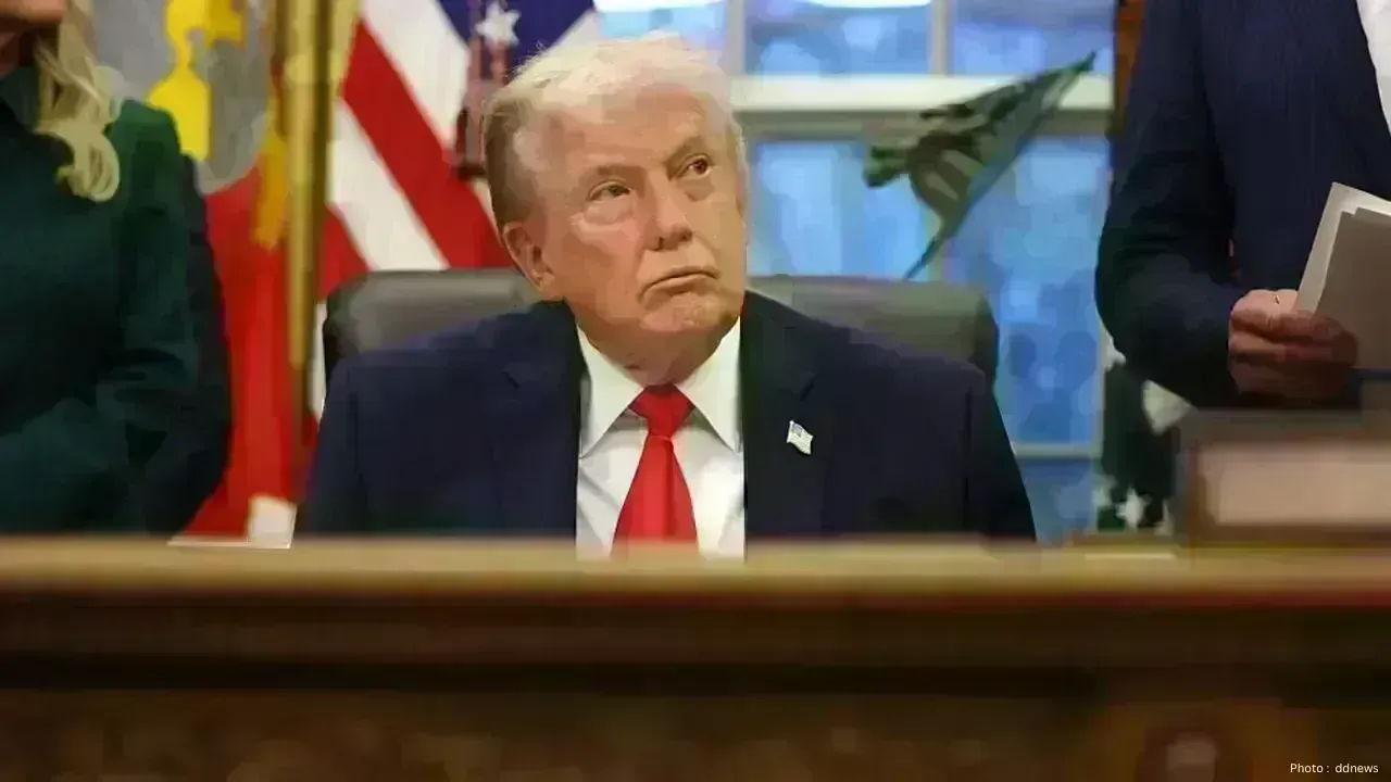 Trump Warns of Possible New Strike on Iran as Tehran Pushes for Deal