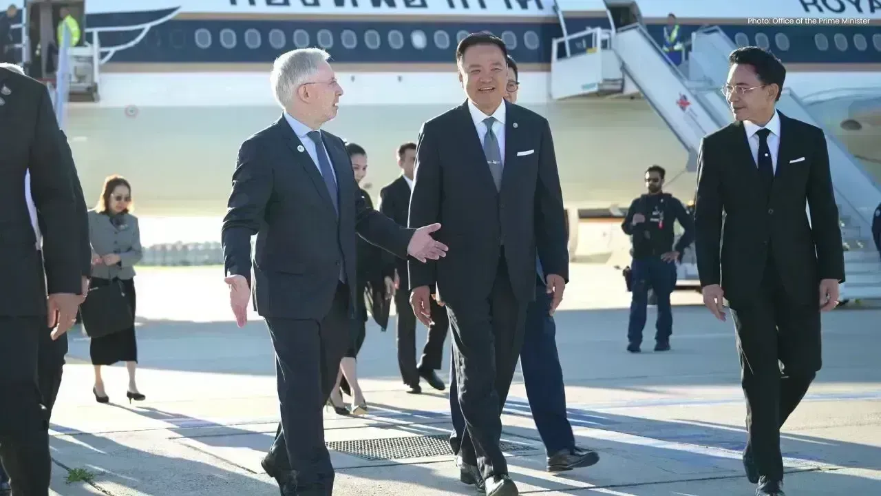 Thai PM Embarks on Diplomatic Mission to France