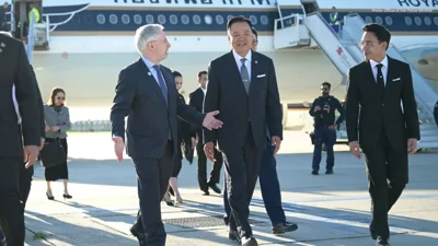 Thai PM Embarks on Diplomatic Mission to France