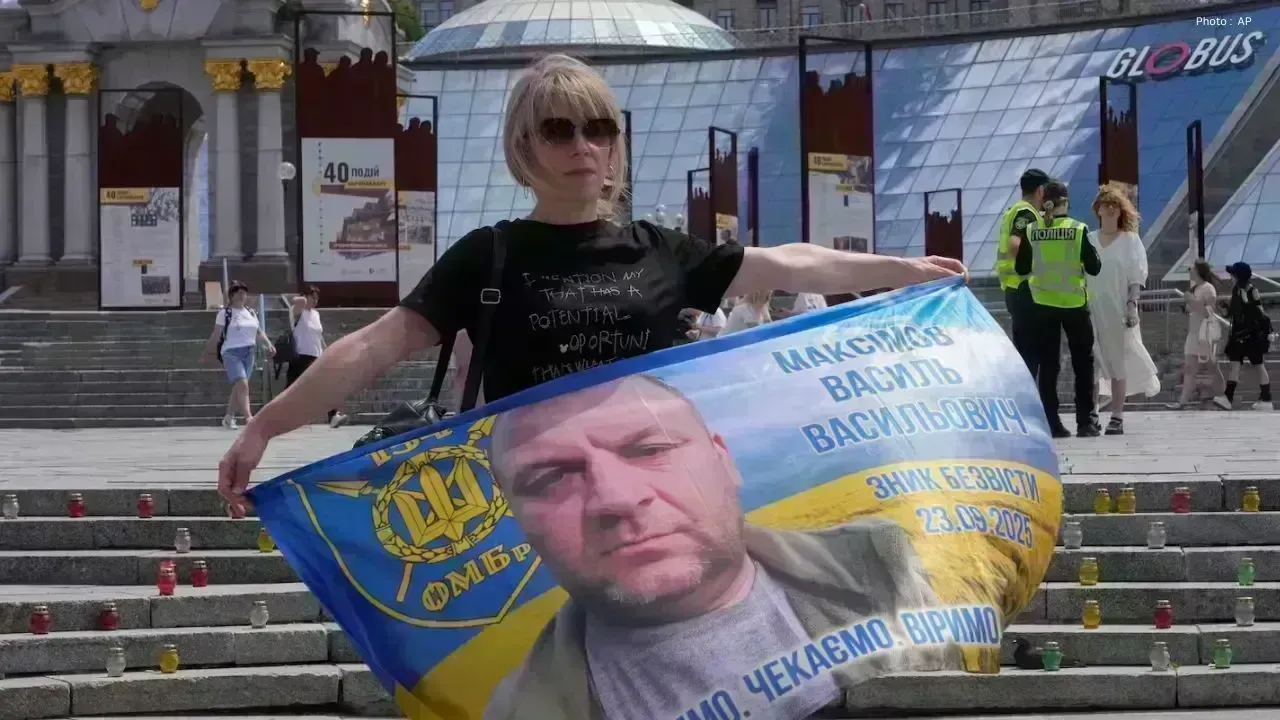 Ukrainian Students Return to Dorms Near War Zone