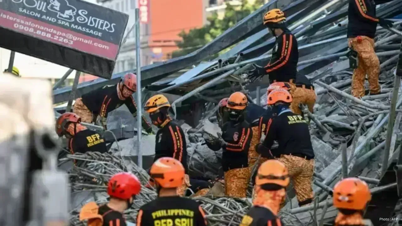 Philippines Building Collapse Claims Four Lives, 17 Still Unaccounted For