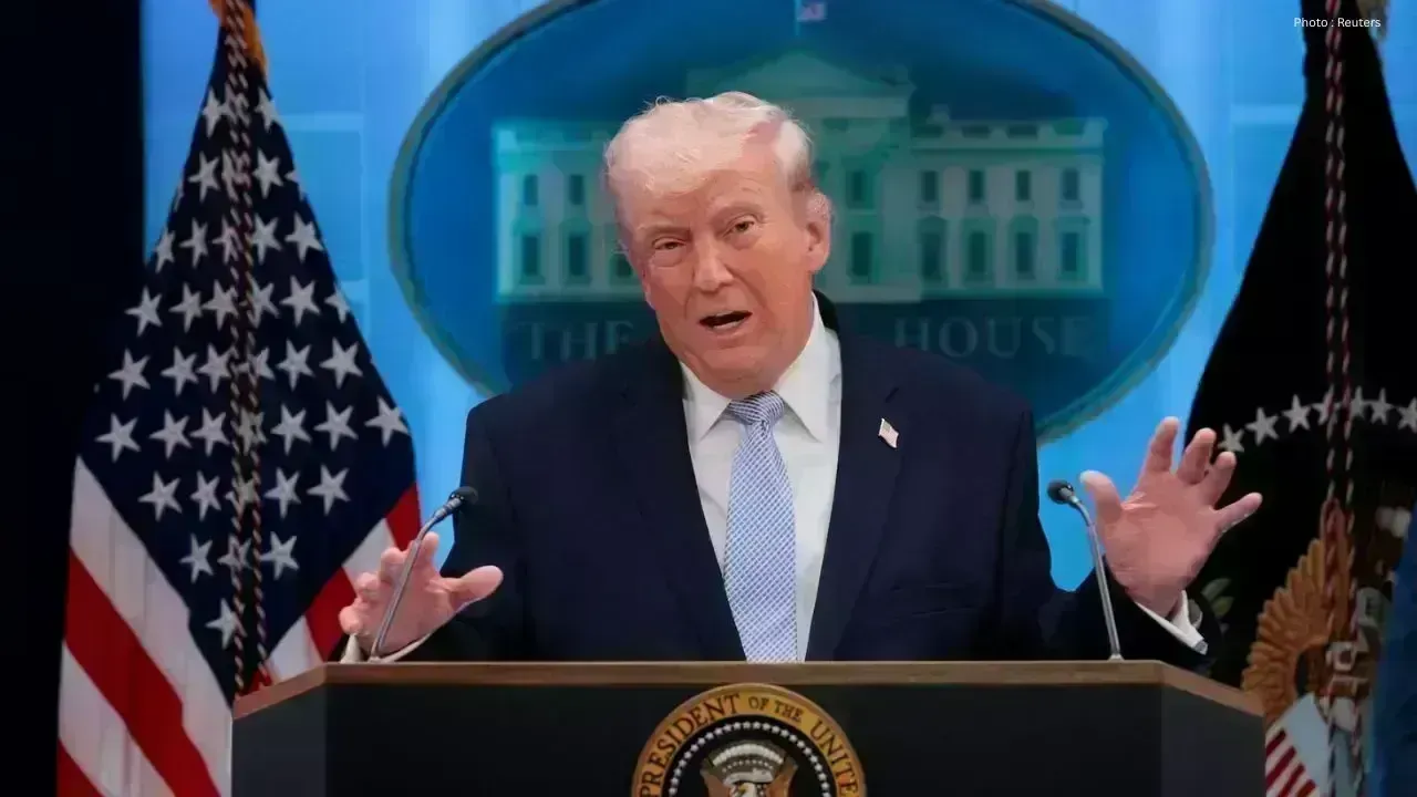 Trump Indicates Progress on Iran Deal and Strait of Hormuz