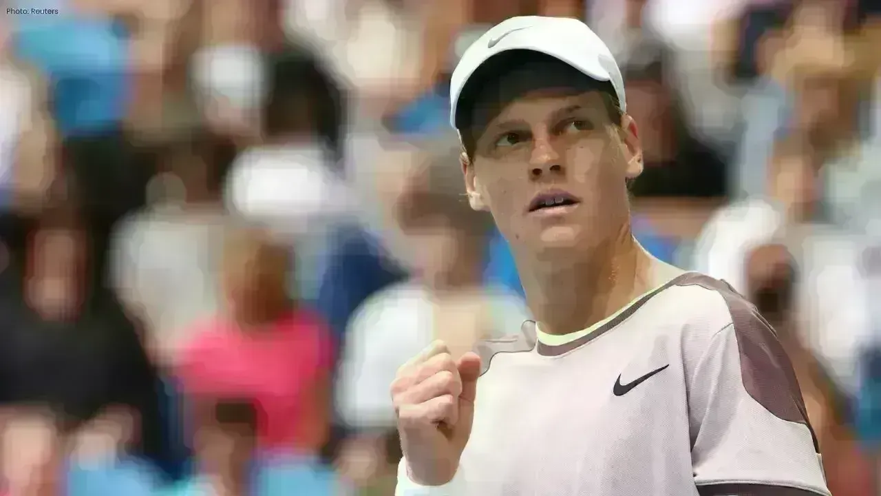 Jannik Sinner Dominates Clement Tabur in French Open Debut
