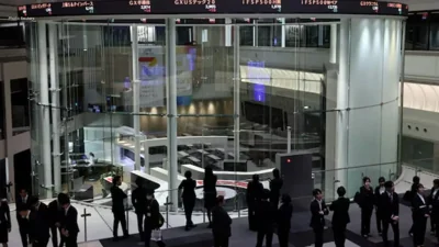 Nikkei Declines Amid Rising Caution Over AI Stocks