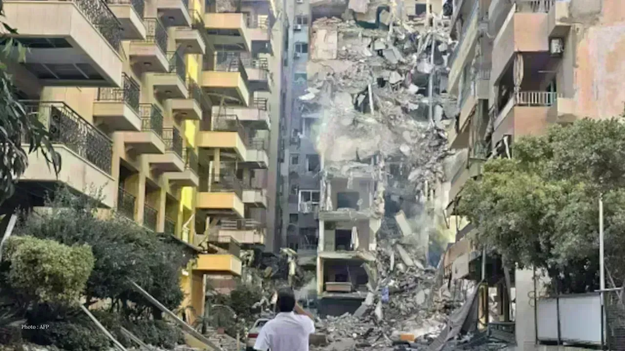 Israeli Airstrikes Claim Lives in Southern Lebanon and Beirut Suburb