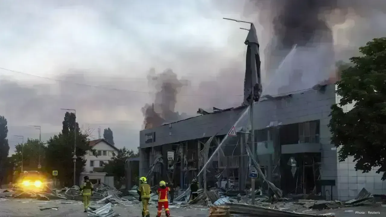 Smoke Rises Over Kyiv as Air Raid Alerts Renew Concerns in Ukraine