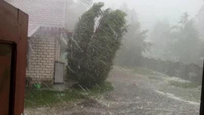 Storm Jangmi Hits Japan, Wreaks Havoc