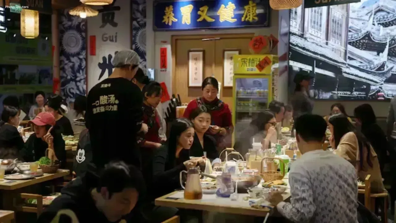 China's Services Sector Growth Reaches Three-Month Peak in May