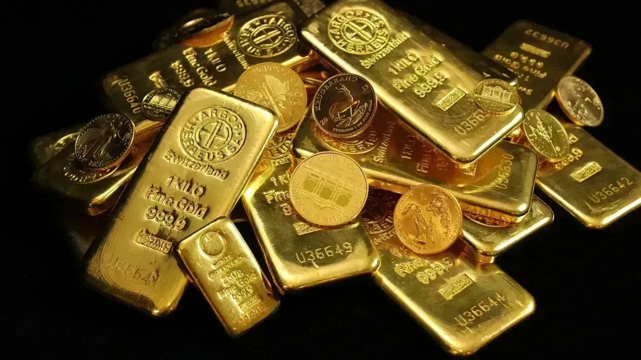 Gold Prices Drop as Inflation and Interest Rate Worries Persist