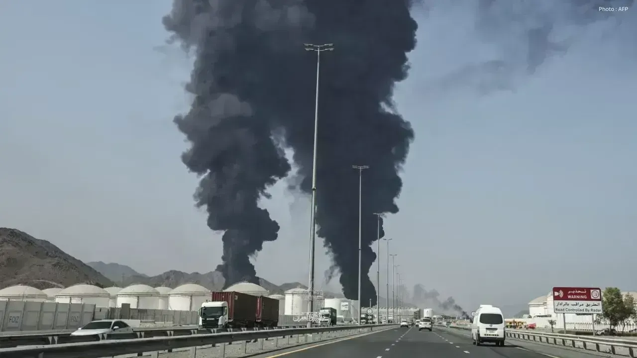 Oman Suspends Oil Loadings After Explosion at Key Export Terminal