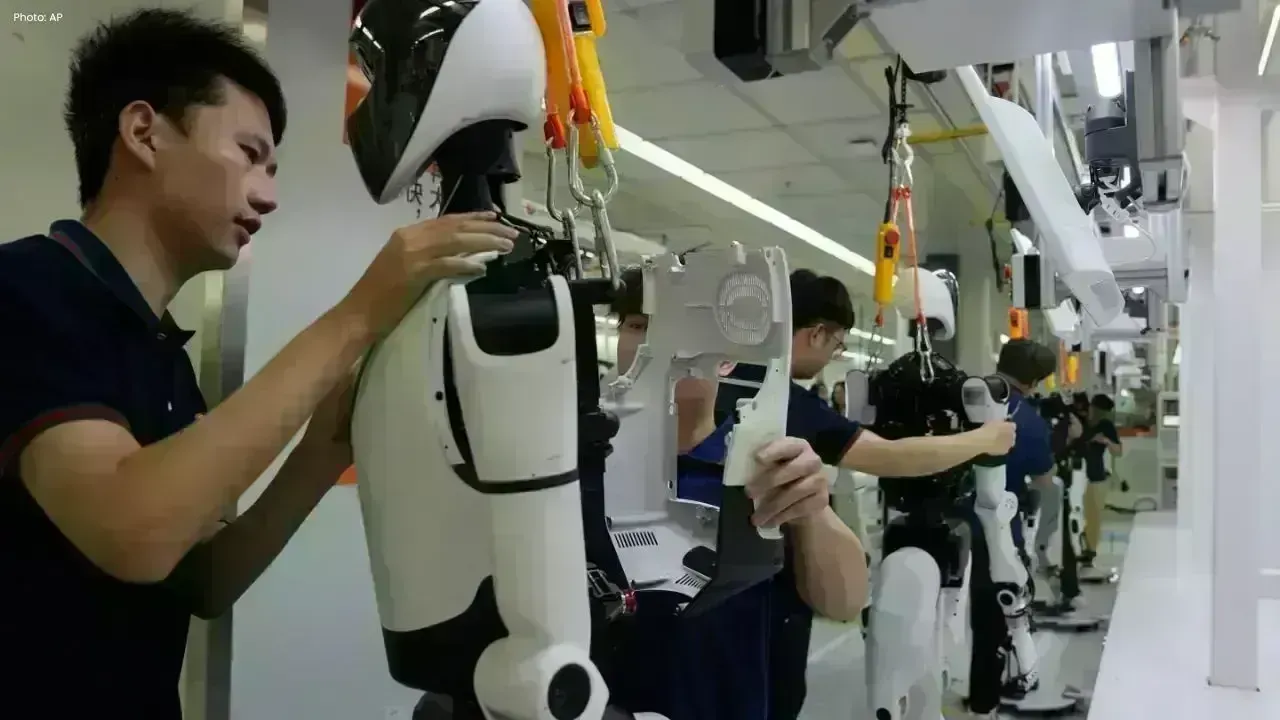 Challenges Loom as China’s Humanoid Robot Industry Grows