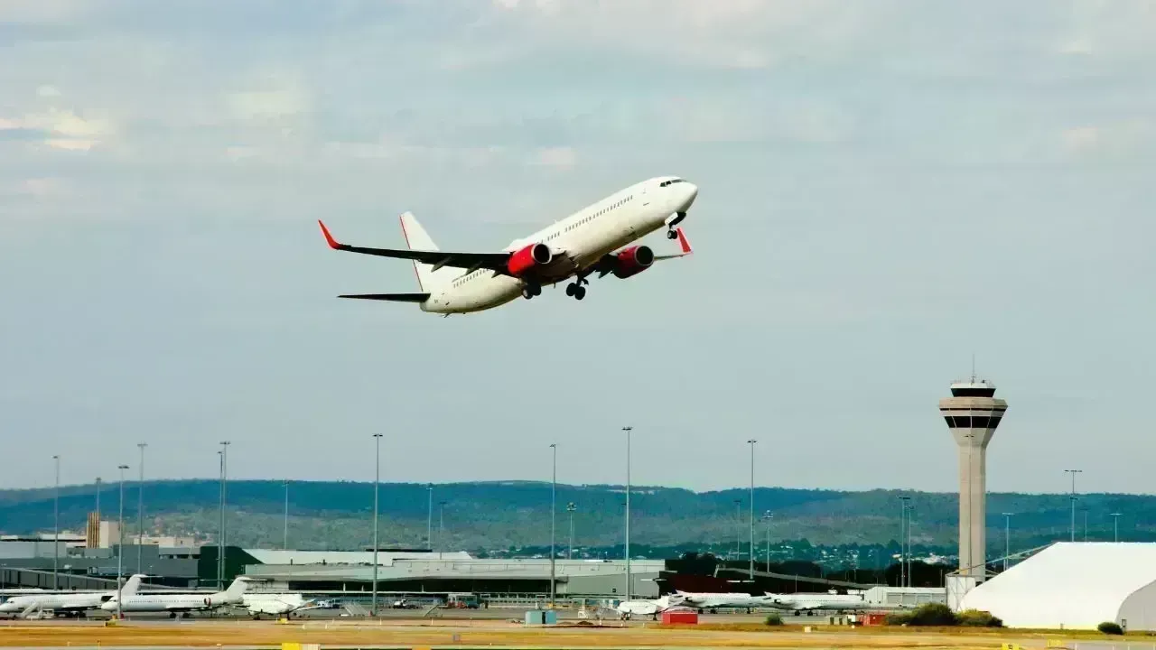 Skyrocketing Jet Fuel Prices Challenge Global Airlines
